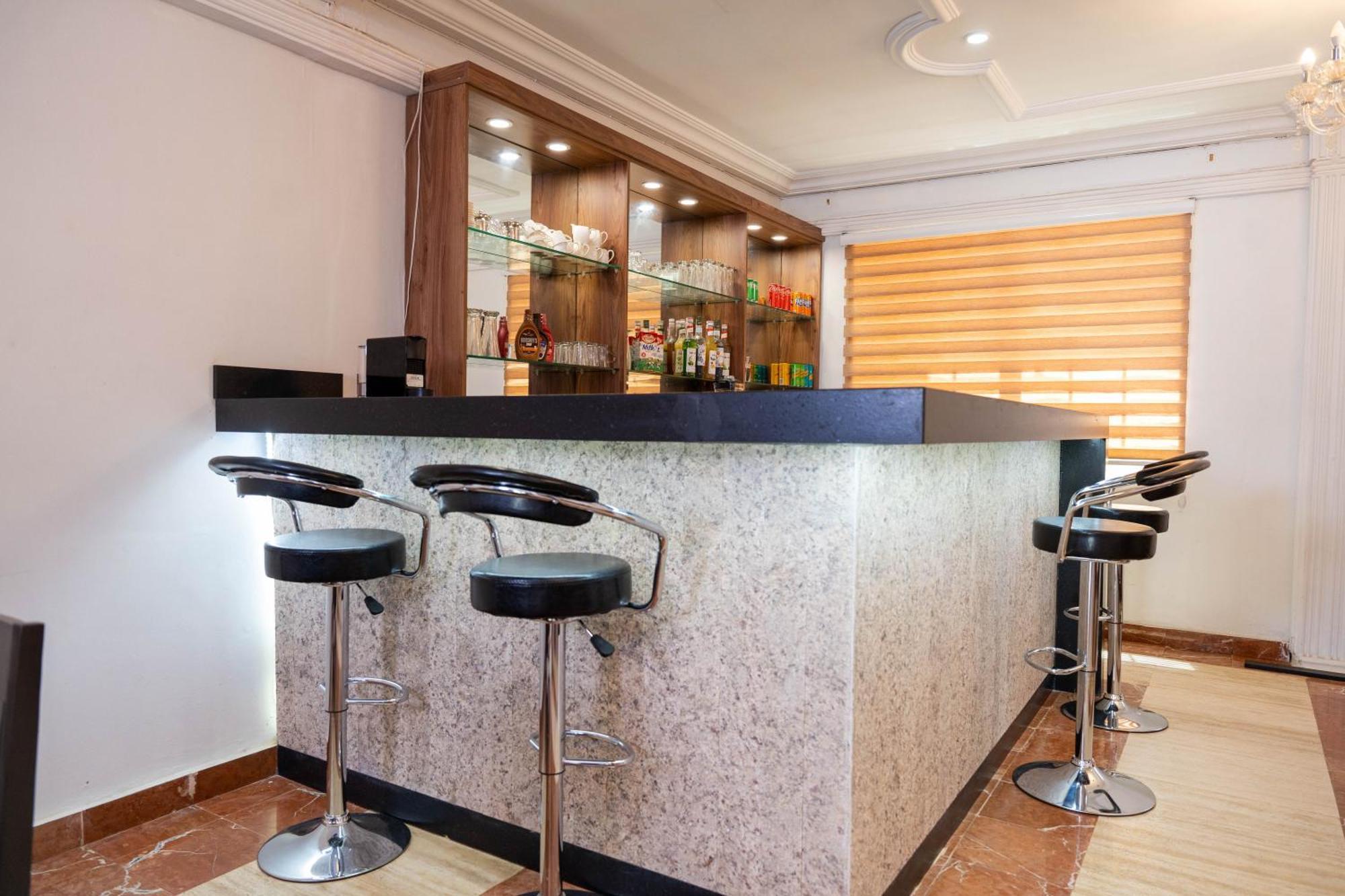 Adonai Hotel Tema Luaran gambar